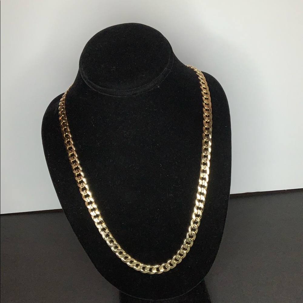 Cuban link - Picture 2 of 3